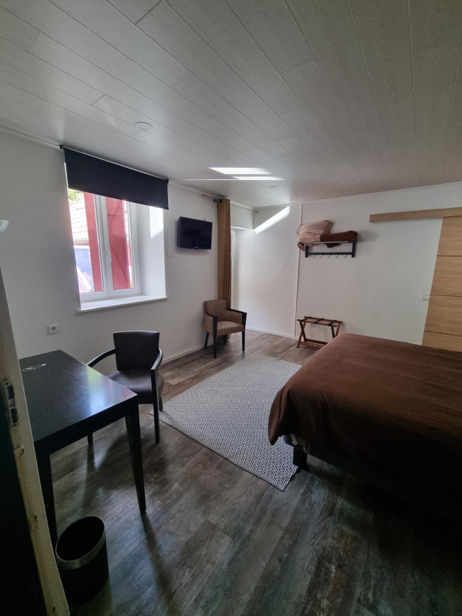 Bed and Breakfast Les Grands Frenes Plaine-de-Walsch Habitación foto
