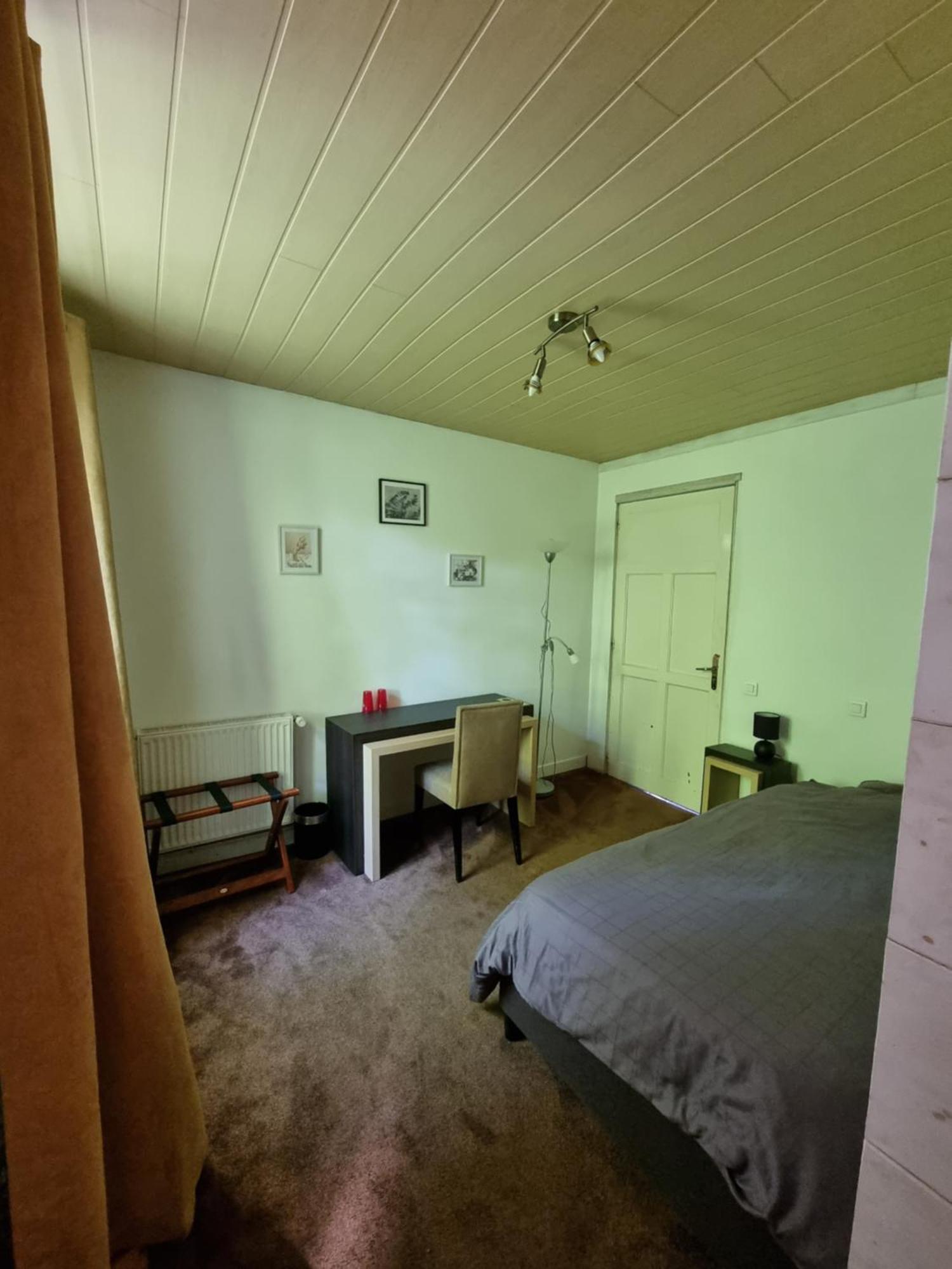 Bed and Breakfast Les Grands Frenes Plaine-de-Walsch Habitación foto
