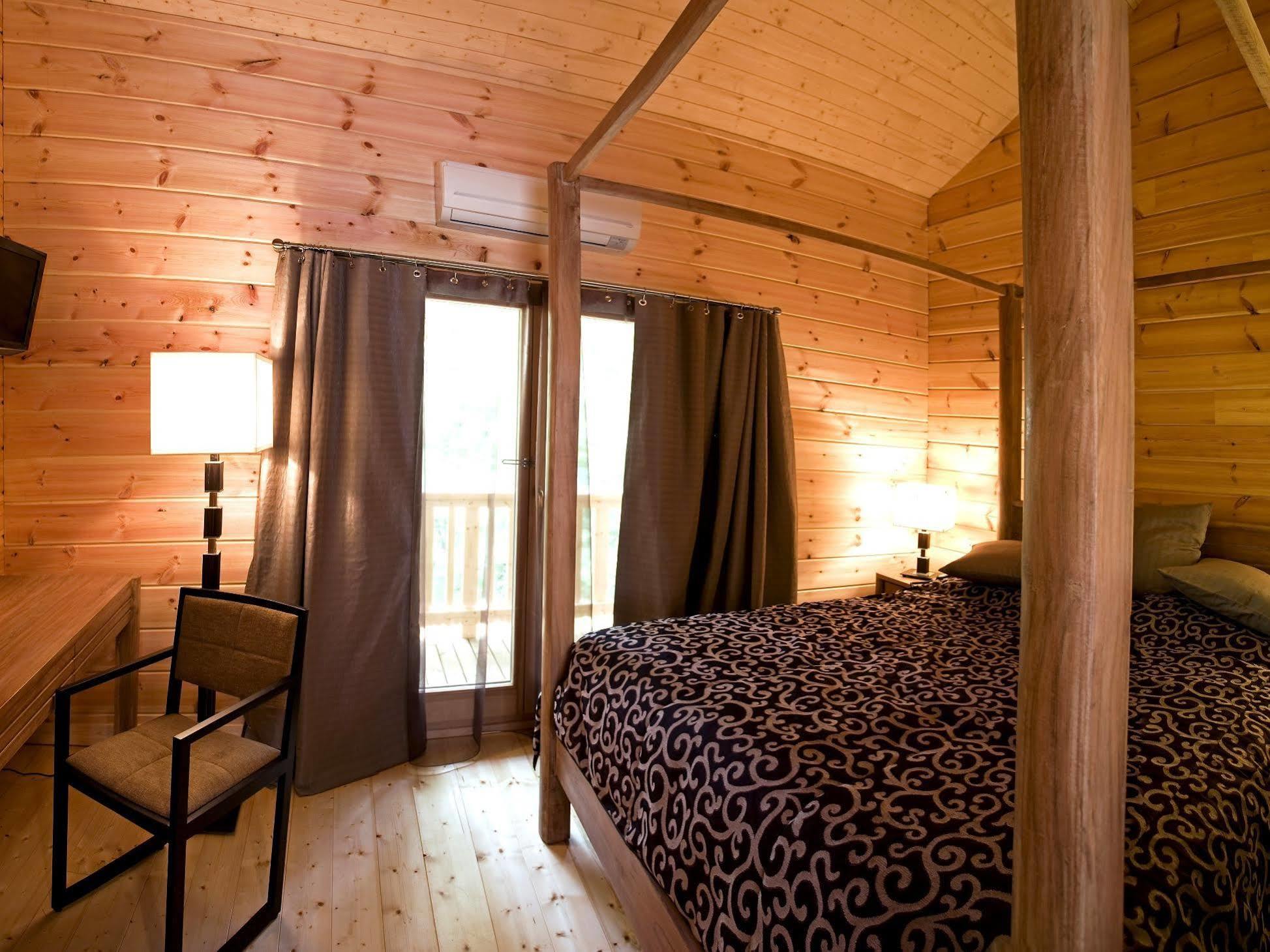 Bed and Breakfast Les Grands Frenes Plaine-de-Walsch Exterior foto