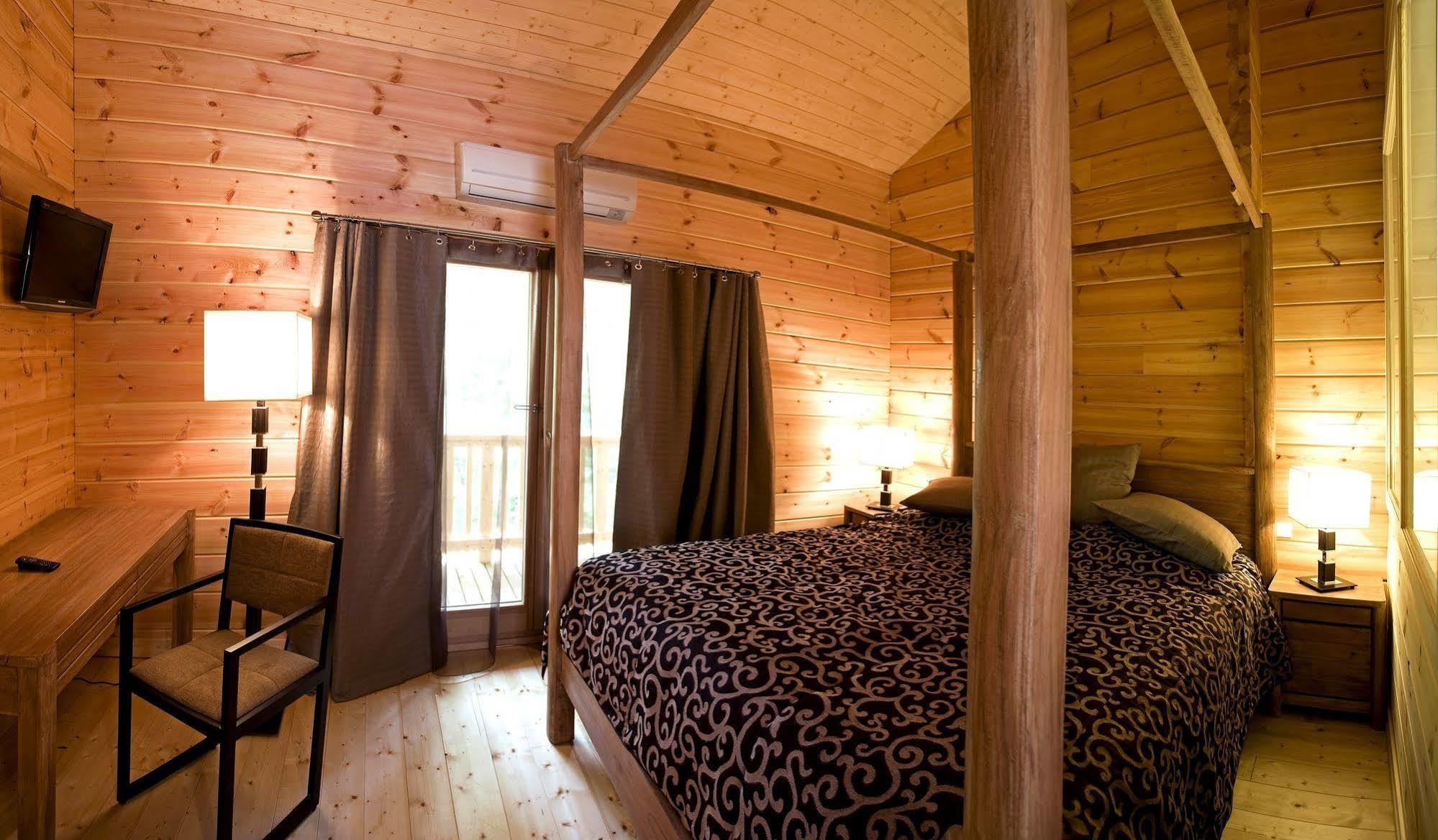 Bed and Breakfast Les Grands Frenes Plaine-de-Walsch Exterior foto